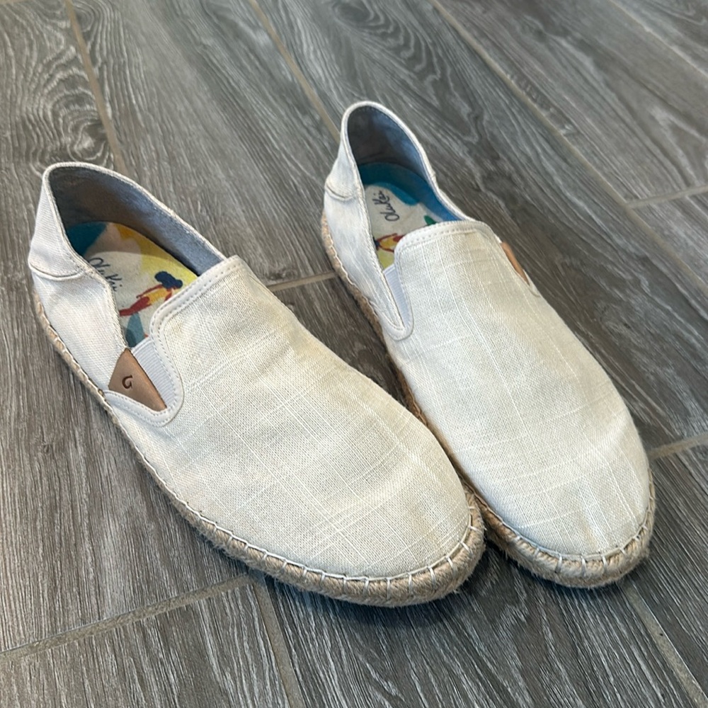 Women’s size 11 Euro 41 Olukai tan canvas slip on shoes